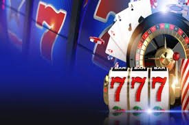 Filipino player browsing Roswin sports and casino platform on mobile